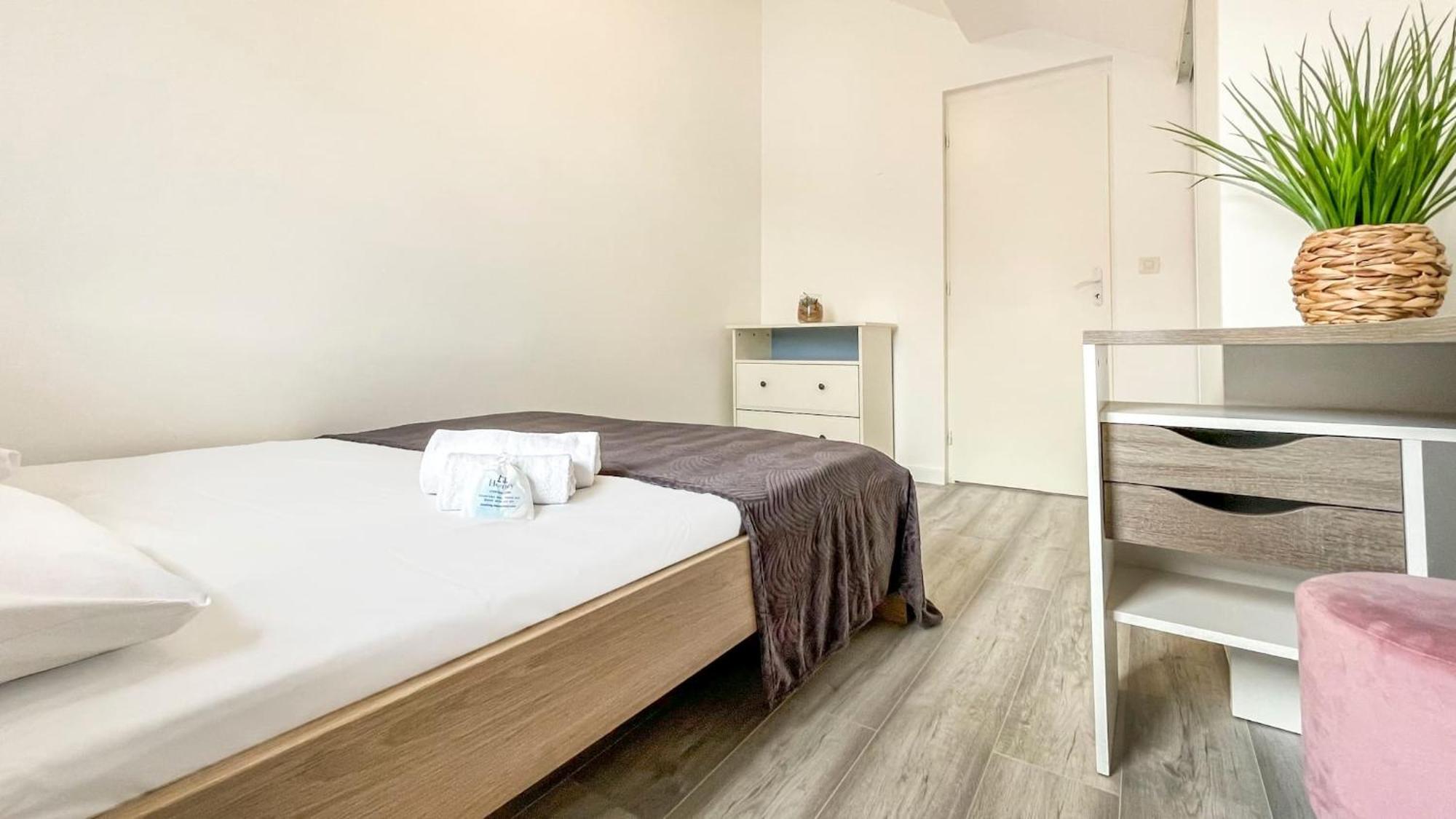 Homey Sakine- Proche Centre- Netflix- Wifi Cluses Dış mekan fotoğraf